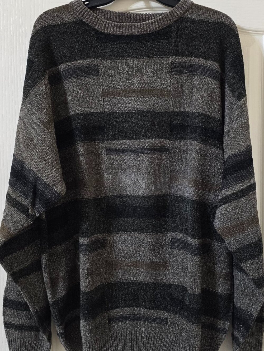 Joseph & Feiss Pullover Sweater, XL - Great preowned condition!